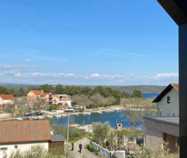 Apartment Raslina Zewnętrze zdjęcie